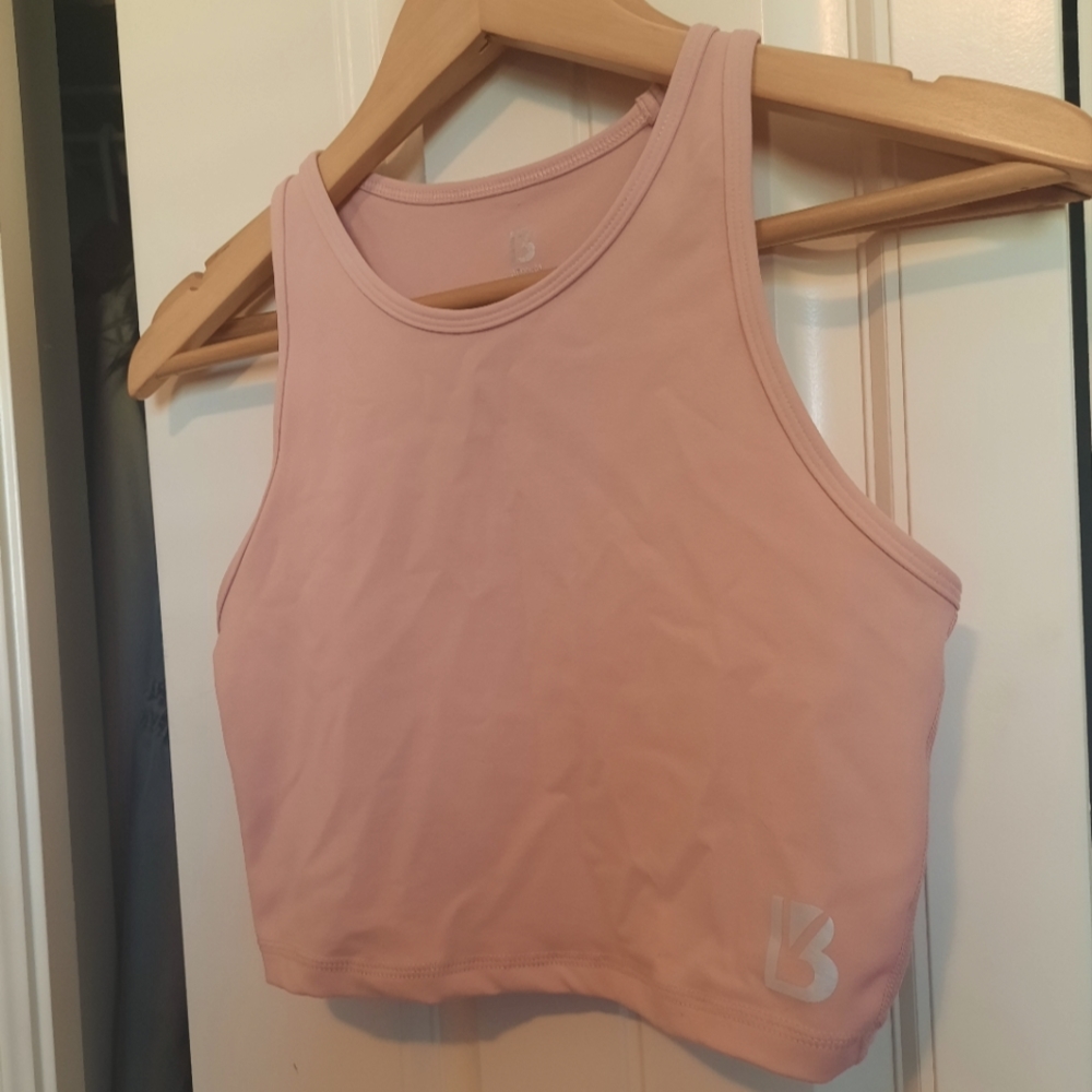 BUFF BUNNY crop top
